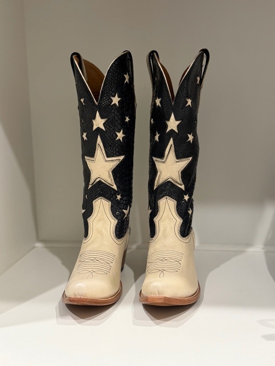 freebird Shoes - Freebird STARZZ Two-Tone Star Embossed Cowboy Boots - Black and Cream
